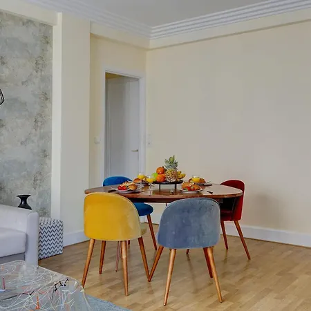 Apartment Eiffel Tower & Champ De Mars - 1br - Cityapartmentstay *